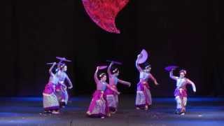 Indonesian folk dance Bajidor Kahot from West Java [upl. by Maura]