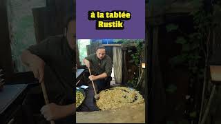 grosse ambiance à la taverne médiéval Rustik [upl. by Besnard]