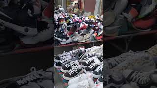 Ukay ukay shoes buhay ukay shoes seller dapat po talaga laging naka abang para sa solid na mga paris [upl. by Lorine]