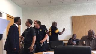 Flint councilman angered by recall leader tells officer to call his mama [upl. by Carrie673]