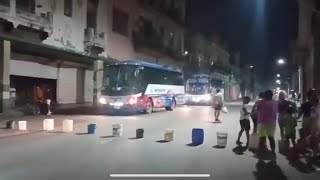 Protesta en Centro Habana y Yessy World se vendió a la dictadura Juntas y Revueltas está en vivo [upl. by Airamat]