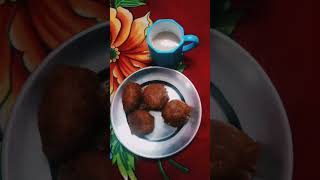 Bread pakoda aur chay shorts food [upl. by Tsai]