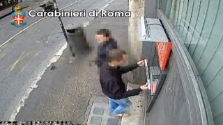 Specializzati nel clonare bancomat CC arrestano in flagrante due bulgari in Via Nazionale [upl. by Akinehs]