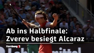 Australian Open Zverev schlägt Alcaraz und zieht ins Halbfinale ein [upl. by Acirretahs753]