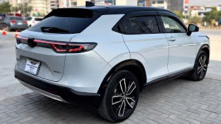 2023 Honda Vezel Hybrid Z Play Review 4K Interior and Exterior Walkthrough [upl. by Eivets]