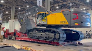 volvocena EC950F Moving from MINExpo 2021 [upl. by Adnil]