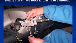 Antifurto Meccanico Euro Block 1 installazione su smart fortwo [upl. by Elpmid807]