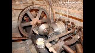 Historische Läutemaschine im Regelbetrieb [upl. by Fullerton]