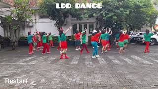 Jingle Bells 2024  Line Dance Choreo Norawati INA Desember 2024 [upl. by Enomed672]