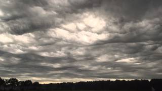 Bijzondere asperitas wolken boven Hoogeveen [upl. by Seidnac286]