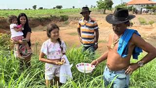 CHARLLES LEVA SUAS FILHAS PARA PEGAR OVO NA FAZENDA DO GOIÁS  CHÁCARA COMÉDIA SELVAGEM [upl. by Goddord]