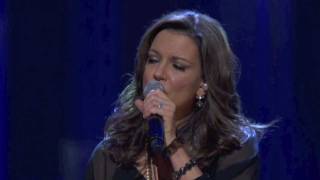 2011 MDA Telethon Performance  Martina McBride quotSomewhere Over the Rainbowquot [upl. by Marquis568]