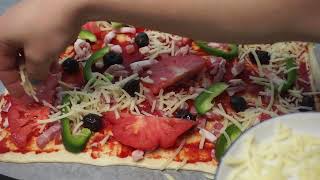 Pizza de casa  Cu blat de la Lidl [upl. by Bullough]