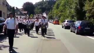 Spielmannszug Biekhofen auf dem Schützenfest Listerscheid 2013 [upl. by Eiloj472]