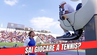 Tsitsipas contro l’arbitro ferma la partita durante il match con Medvedev “Perché mi fai questo” [upl. by Talich]