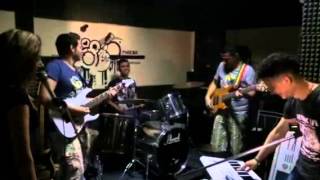 Elvana Gjata puthe Live Sessions Testing [upl. by Aneger]