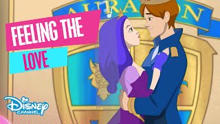 Los Descendientes La Boda Real  Feeling the love  Disney Channel Oficial [upl. by Kirimia]