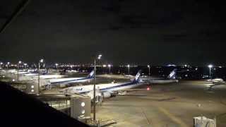 羽田空港第２ターミナル６４番スポット （夜）北方向定点カメラ風動画 ロングＶｅｒ． [upl. by Karlee35]