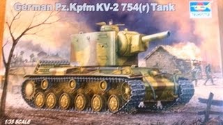 Trumpeters 135 PzKpfm KV2 754 r UNBOXING [upl. by Anegue]