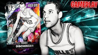 DIAMOND TERRY DISCHINGER IS ELITE AGAIN IN NBA 2K25 MyTEAM BUT WHY DOES HE SHOOT LEFTY [upl. by Pugh]