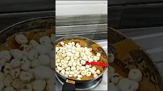 Sweet Makhana Recipe Winter specialmakhana food cooking eathealthy [upl. by Gilbertson]