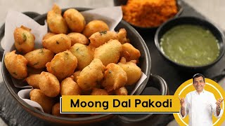 Moong Dal Pakodi  मूंग दाल पकोड़ी  Monsoon ka Mazza  Episode 54  Sanjeev Kapoor Khazana [upl. by Niriam]