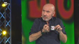 Maurizio Battista ci parla delle tante divertenti storie nate frequentando i Bar [upl. by Rina]