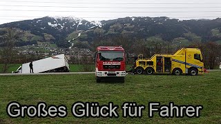 🚒 🏥Vollbeladener LKW in Bach gestürzt – HartZillertal 🚓🚑 [upl. by Nirtiak984]