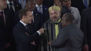 Mohammed VI Emmanuel Macron et Ali Bongo à bâtons rompus au sommet UAUE à Abidjan [upl. by Aracat]