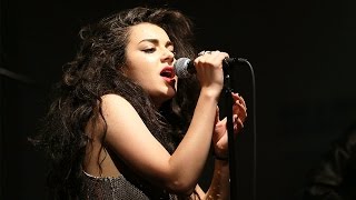 Charli XCX Performs quotFancyquot WITHOUT Iggy Azalea [upl. by Ayat]