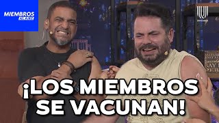 ¡José Eduardo Derbez entra en crisis nerviosa al ser vacunado contra el VPH  Miembros al Aire [upl. by Dnomzed]