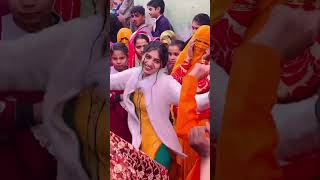 matak chalungi song full original video viral dance priyankarawatofficial7977 [upl. by Nealon]