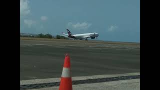 AeroFlot Airbus A350  941 Denpasar  Moscow nontonpesawat planespotting commercialaircraft [upl. by Keg]