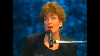 BARBARA DICKSON  THE RIGHT MOMENT LIVE  1989 GERRY RAFFERTYOLIVIA NEWTONJOHN [upl. by Sacram76]