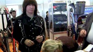 Michael Angelo Batio signed my Dean Vendetta 40 [upl. by Laney305]