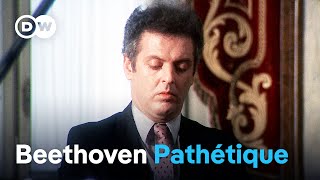 Beethoven Piano Sonata No 8 Pathétique  Daniel Barenboim [upl. by Aivirt]