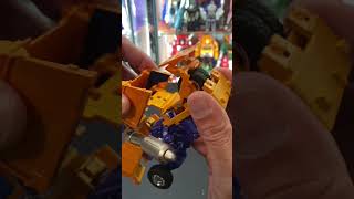 Fans Toys FT47 Rig G1 Transformers Masterpiece Style Huffer Transformation transformers fanstoys [upl. by Fitting619]