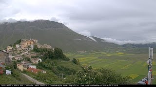 Timelapse Castelluccio di Norcia 16 Giugno 2020 [upl. by Assereht]