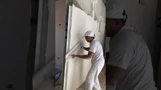 Como alisar o gesso na parede shots obra construction [upl. by Asinet]