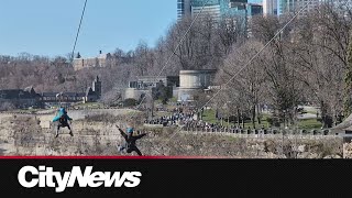 Crowds start arriving in Niagara Falls [upl. by Eelrebma]