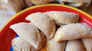 Mini empanadas de cajeta  Truco para que no se salga la cajeta [upl. by Vasileior]