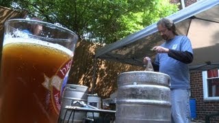 EtatsUnis une bière maison comme au temps de la prohibition [upl. by Nilrak453]