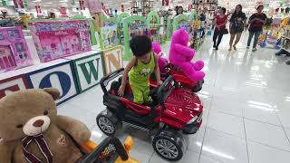 Ardelle James checking out new rides at CP Mall [upl. by Jake]