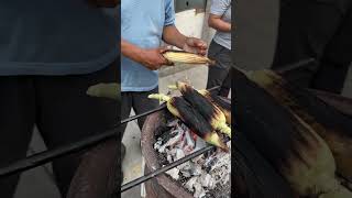 Joven prepara estos elotes acompañado de su papá shorts [upl. by Evie]