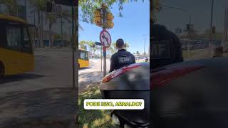 Pode isso Empurrar a motocicleta faixa do pedestre [upl. by Oicram]