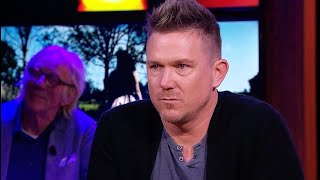 Johnny de Mol huilend in talkshow ‘Hij wist allang van misbruik’ [upl. by Pavla]