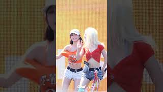 라잇썸 나영 VIVACE in 워터밤 라잇썸 LIGHTSUM 나영 워터밤 waterbomb [upl. by Celesta]