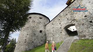 Radstadt mit seiner eindrucksvollen Stadtmauer [upl. by Winnie]