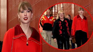 Taylor Swift winks at mystery admirer as she arrives to watch Travis [upl. by Liebman]