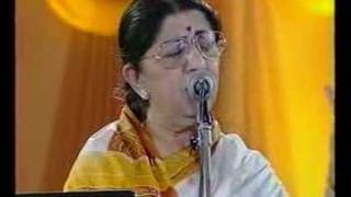 Lata Mangeshkar  Jo Wada Kiya Live Performance [upl. by Liza]